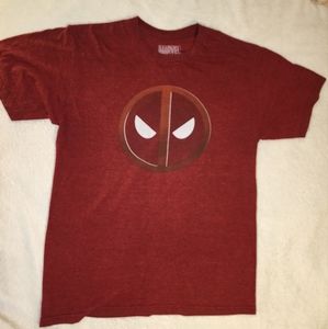 Deadpool shirt sz medium